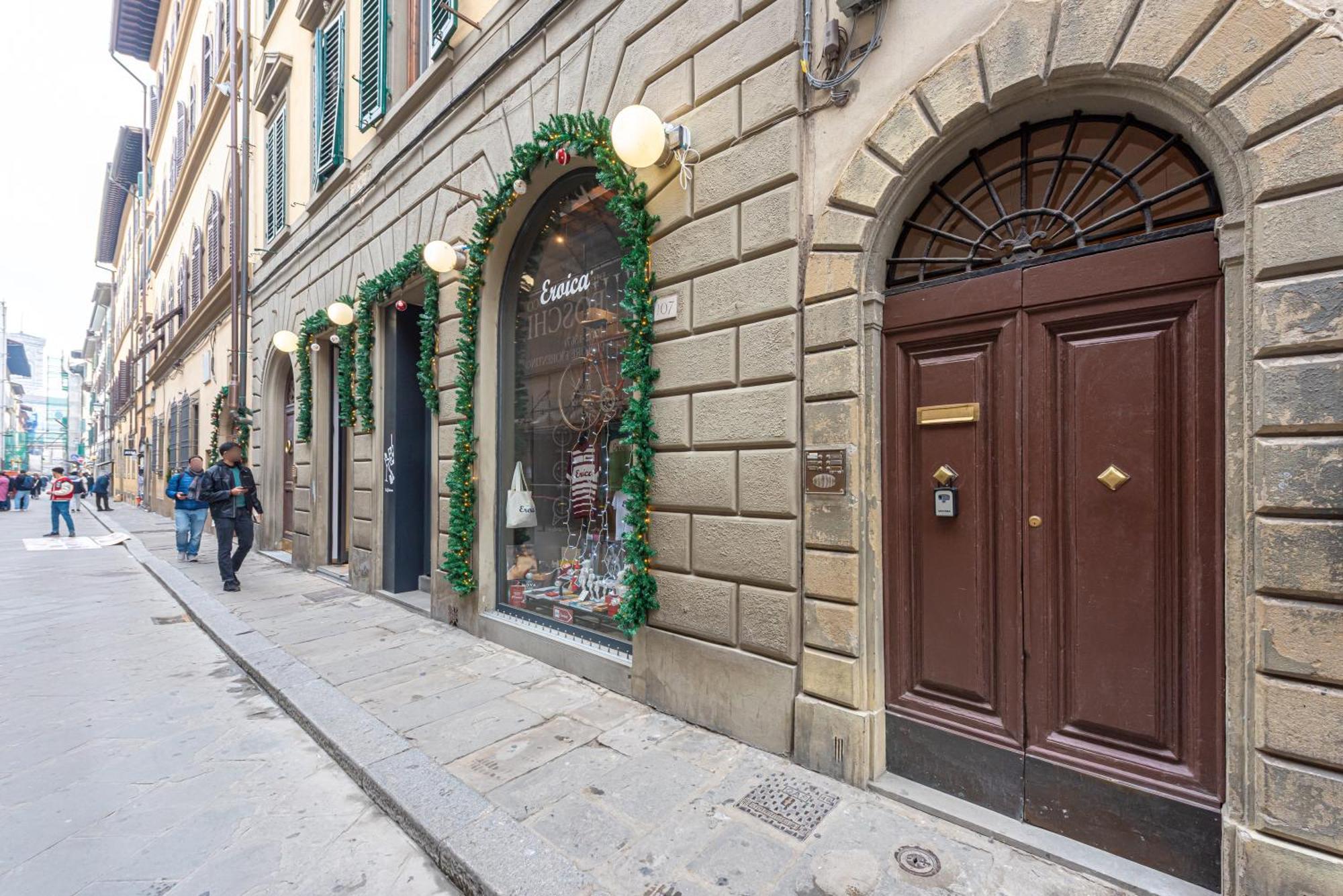 Ferienwohnung A Due Passi Dal Duomo Di Firenze Exterior foto